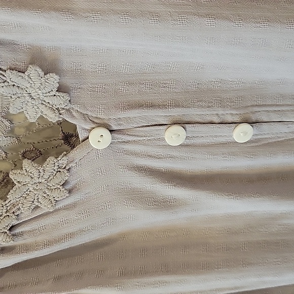 NWT Boho Grey Lace Button Front Blouse Vintage - Picture 5 of 8